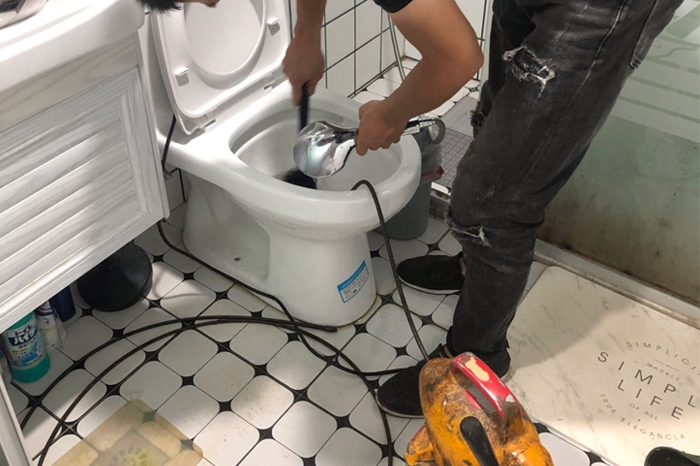 沁水疏通下水道